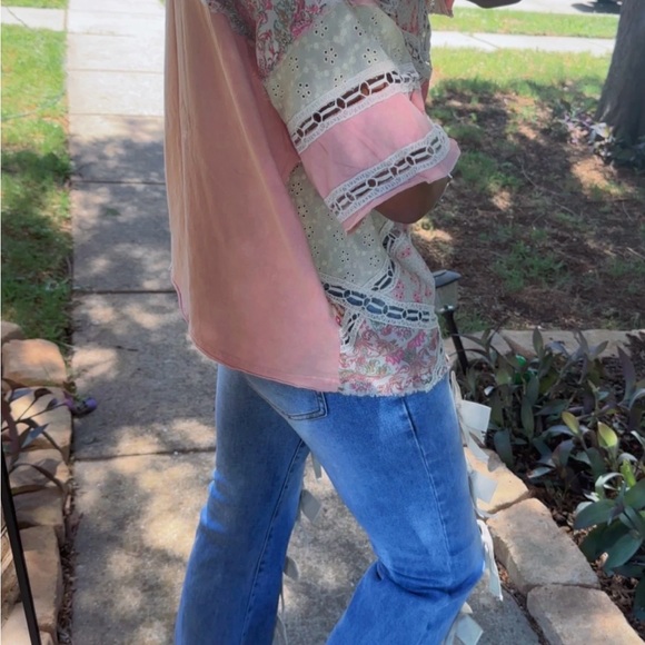 Boho Patchwork Crochet Trim Women’s Top - Pink & Cream Oversized - Picture 4 of 5